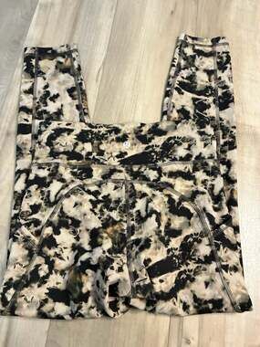 lululemon invigorate leggings 25” nwot size 6
